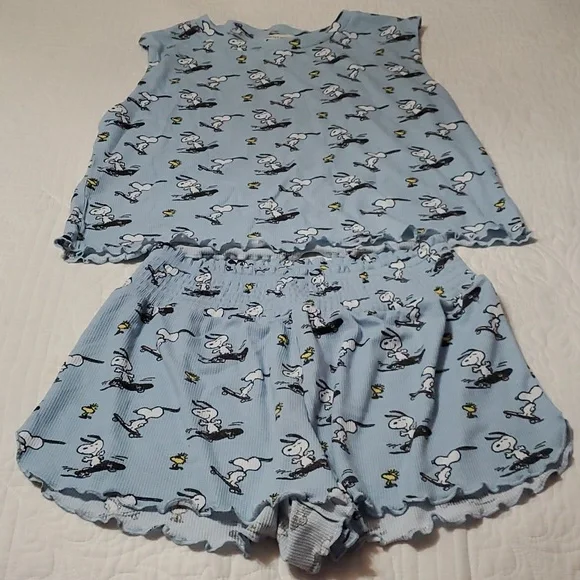 American Eagle Peanuts Pajama Set, Size M - Picture 3 of 9